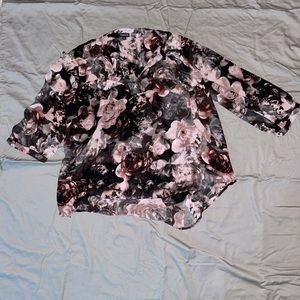 Torrid size 2 black, pink and mauve blouse